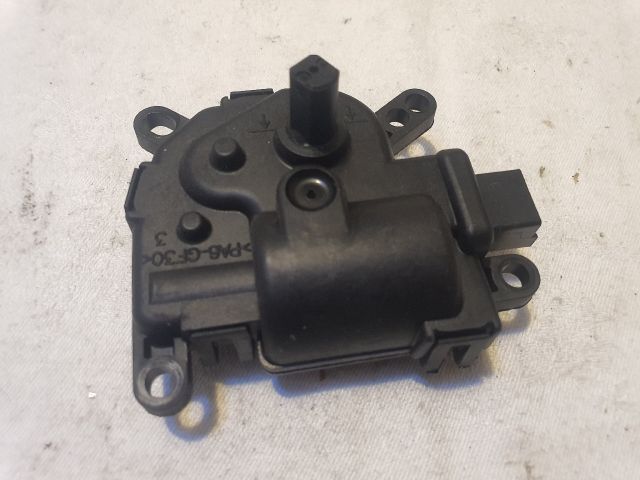 bontott FORD FIESTA V Fűtés Állító Motor