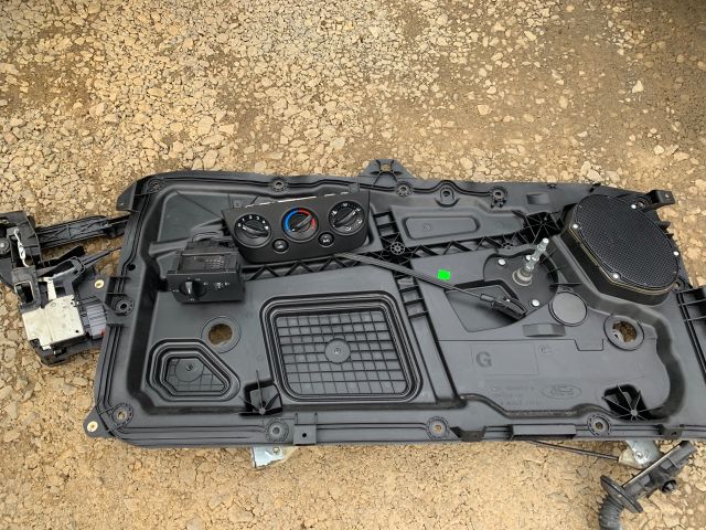 bontott FORD FIESTA V Fűtés Box