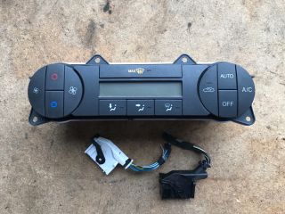 bontott FORD FIESTA V Fűtéskapcsoló (digit klímás)