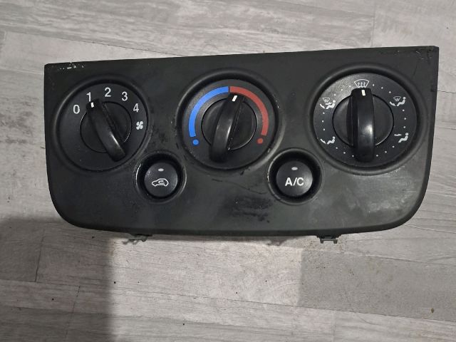 bontott FORD FIESTA V Fűtéskapcsoló (manuális klímás)