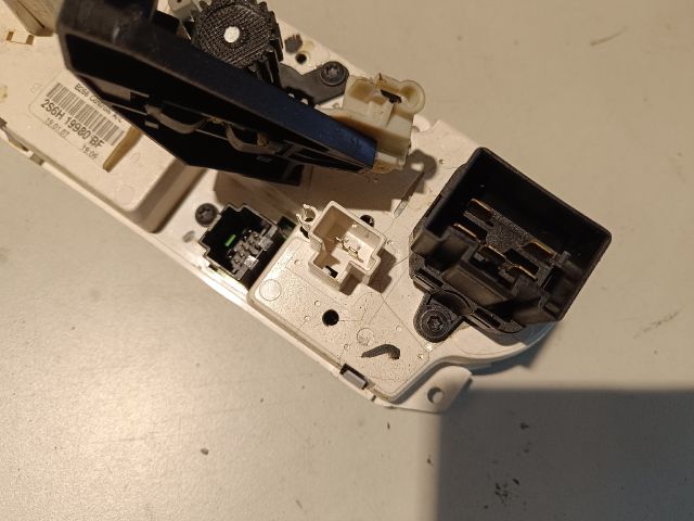 bontott FORD FIESTA V Fűtéskapcsoló (manuális klímás)