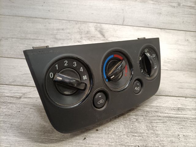 bontott FORD FIESTA V Fűtéskapcsoló (manuális klímás)