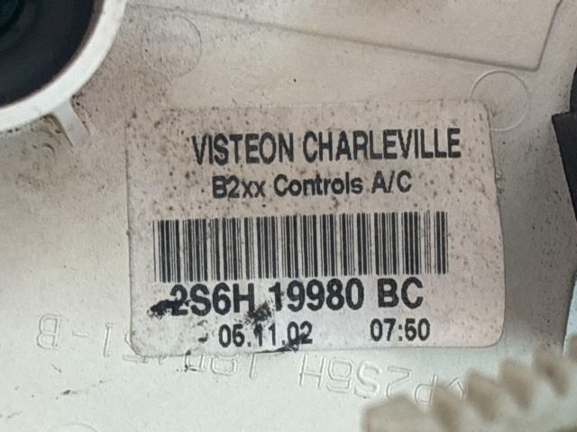 bontott FORD FIESTA V Fűtéskapcsoló (manuális klímás)