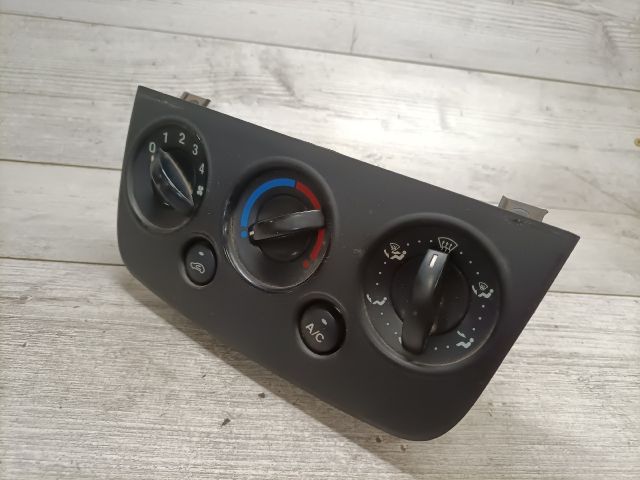 bontott FORD FIESTA V Fűtéskapcsoló (manuális klímás)