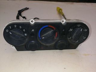 bontott FORD FIESTA V Fűtéskapcsoló (Nem klímás)