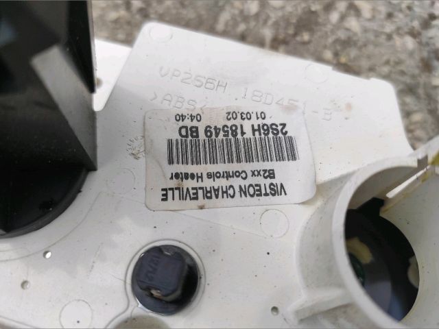 bontott FORD FIESTA V Fűtéskapcsoló (Nem klímás)