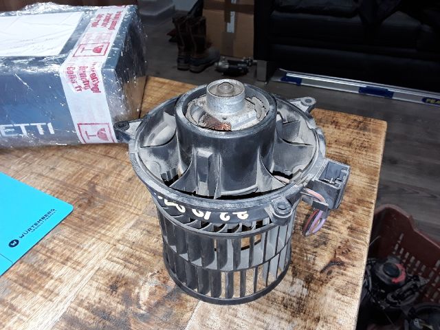 bontott FORD FIESTA V Fűtőmotor (Klímás)