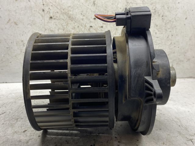 bontott FORD FIESTA V Fűtőmotor (Klímás)