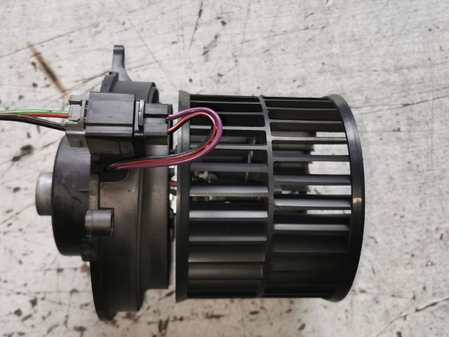 bontott FORD FIESTA V Fűtőmotor (Klímás)
