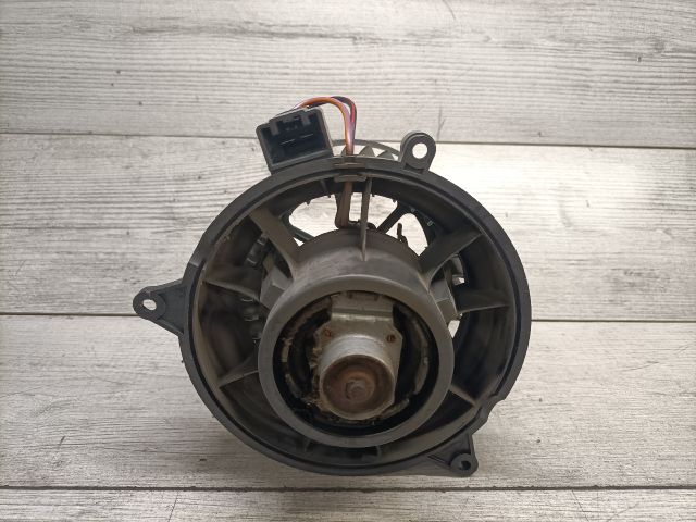 bontott FORD FIESTA V Fűtőmotor (Klímás)