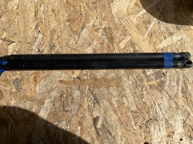 bontott FORD FIESTA V Gázrugós Kitámasztó Teleszkóp Pár Csomagtérajtó