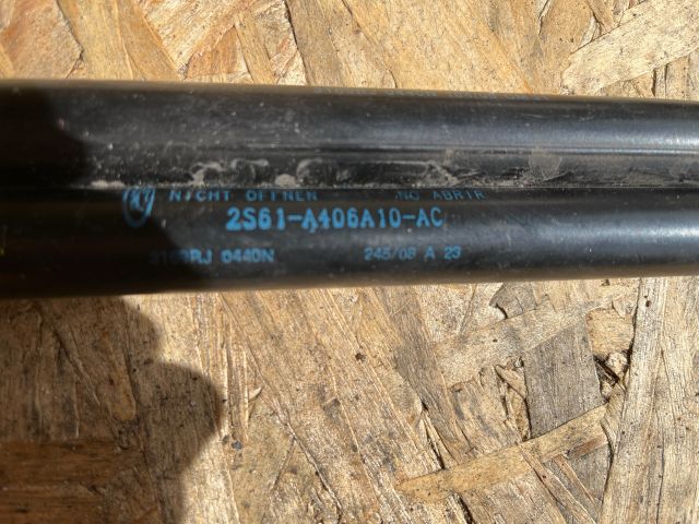 bontott FORD FIESTA V Gázrugós Kitámasztó Teleszkóp Pár Csomagtérajtó