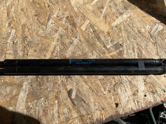 bontott FORD FIESTA V Gázrugós Kitámasztó Teleszkóp Pár Csomagtérajtó