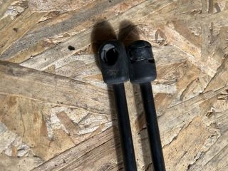 bontott FORD FIESTA V Gázrugós Kitámasztó Teleszkóp Pár Csomagtérajtó