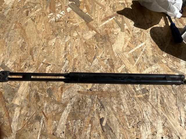 bontott FORD FIESTA V Gázrugós Kitámasztó Teleszkóp Pár Csomagtérajtó