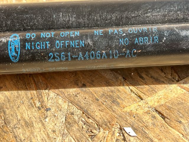 bontott FORD FIESTA V Gázrugós Kitámasztó Teleszkóp Pár Csomagtérajtó