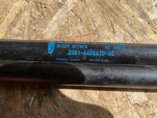 bontott FORD FIESTA V Gázrugós Kitámasztó Teleszkóp Pár Csomagtérajtó