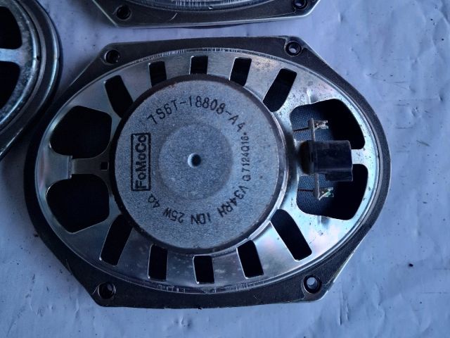 bontott FORD FIESTA V Hangszóró Szett