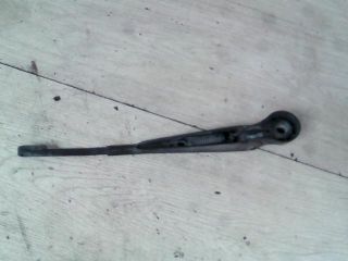 bontott FORD FIESTA V Hátsó Ablaktörlő Kar