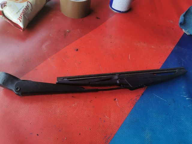 bontott FORD FIESTA V Hátsó Ablaktörlő Kar