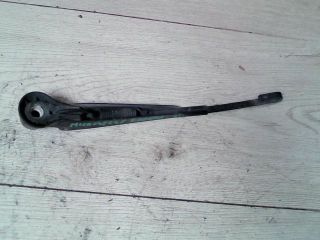 bontott FORD FIESTA V Hátsó Ablaktörlő Kar