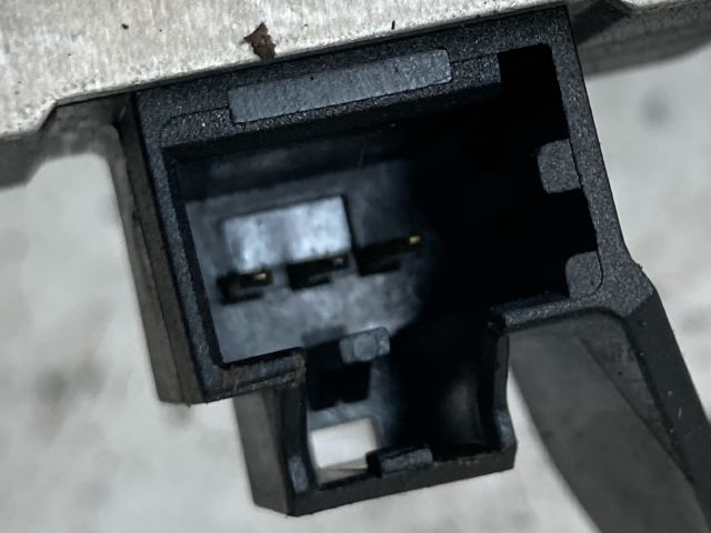 bontott FORD FIESTA V Hátsó Ablaktörlő Motor