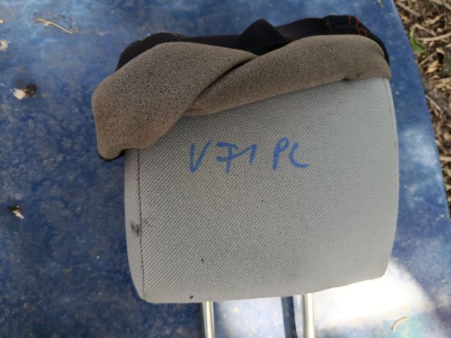 bontott FORD FIESTA V Hátsó Fejtámla