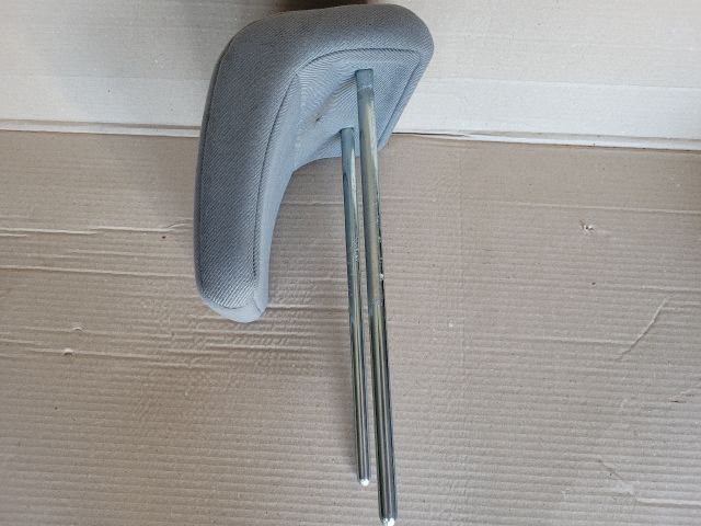 bontott FORD FIESTA V Hátsó Fejtámla