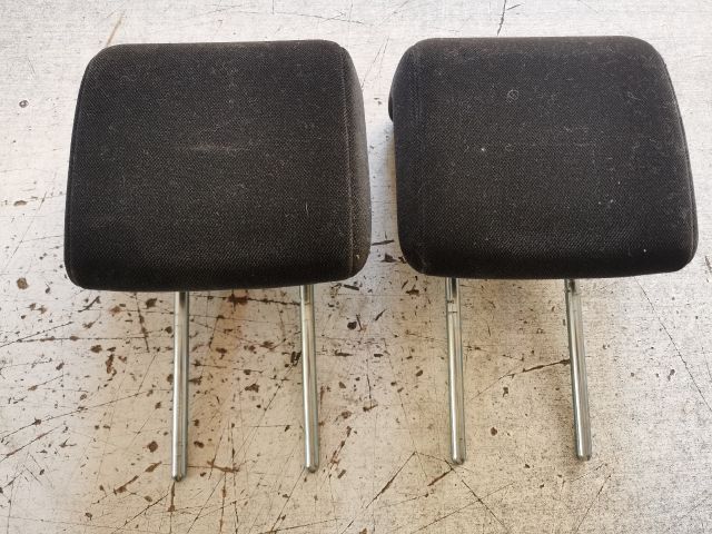 bontott FORD FIESTA V Hátsó Fejtámla