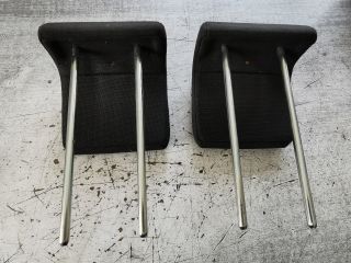 bontott FORD FIESTA V Hátsó Fejtámla