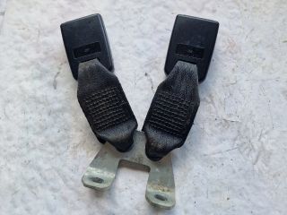 bontott FORD FIESTA V Hátsó középső Biztonsági Öv Csat