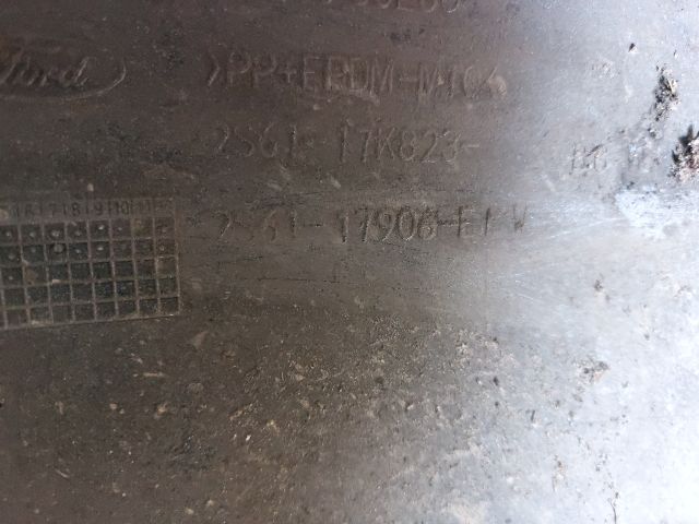 bontott FORD FIESTA V Hátsó Lökhárító (Részeivel)