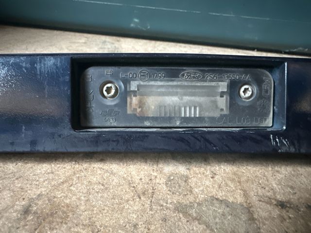 bontott FORD FIESTA V Hátsó Rendszámtábla Világítás