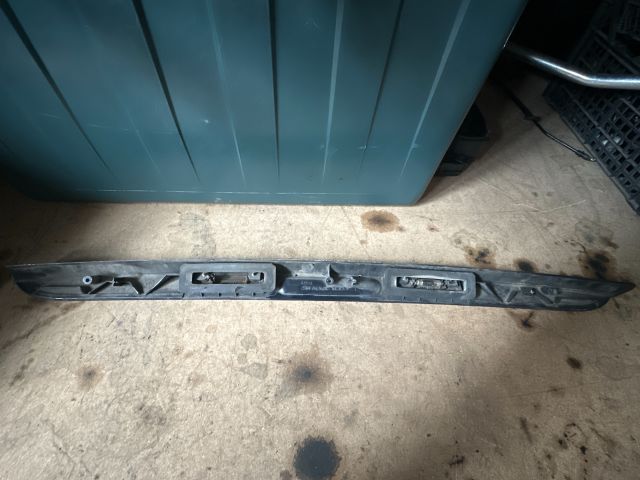 bontott FORD FIESTA V Hátsó Rendszámtábla Világítás