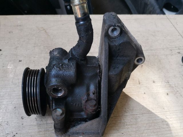 bontott FORD FIESTA V Hidraulika Szivattyú