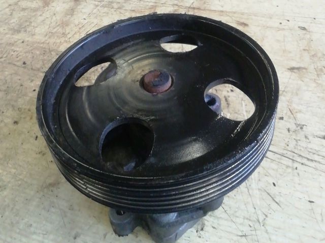 bontott FORD FIESTA V Hidraulika Szivattyú