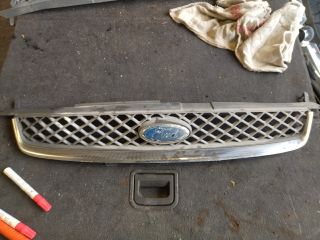 bontott FORD FIESTA V Hűtőrács