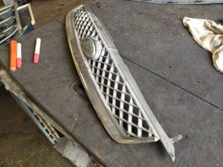 bontott FORD FIESTA V Hűtőrács