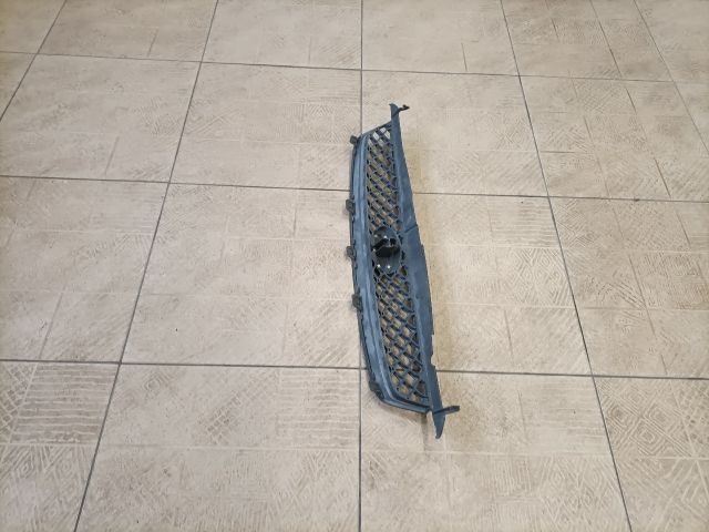 bontott FORD FIESTA V Hűtőrács