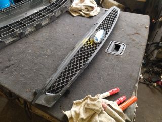 bontott FORD FIESTA V Hűtőrács