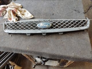 bontott FORD FIESTA V Hűtőrács