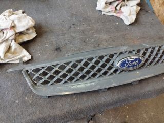 bontott FORD FIESTA V Hűtőrács