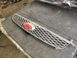 bontott FORD FIESTA V Hűtőrács