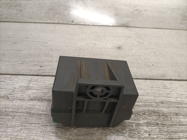 bontott FORD FIESTA V Izzító Relé