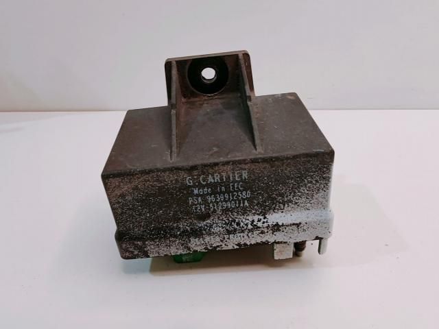 bontott FORD FIESTA V Izzító Relé