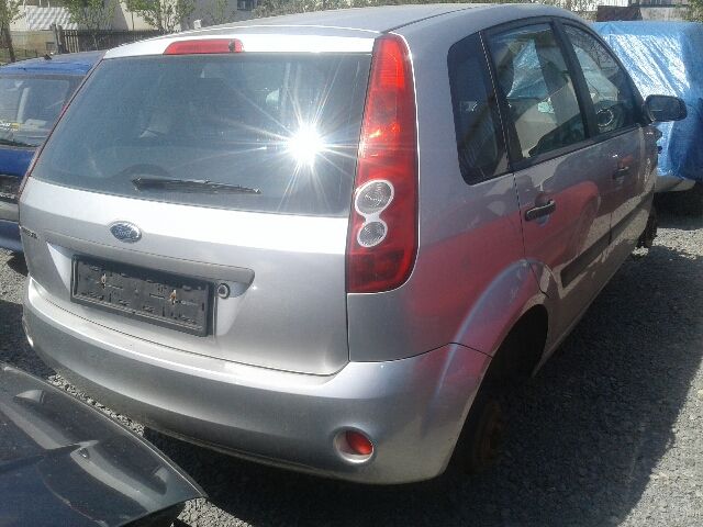 bontott FORD FIESTA V Jobb első Ablak