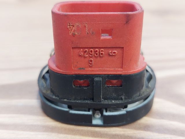 bontott FORD FIESTA V Jobb első Ablakemelő Kapcsoló