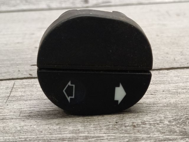 bontott FORD FIESTA V Jobb első Ablakemelő Kapcsoló