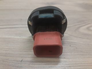 bontott FORD FIESTA V Jobb első Ablakemelő Kapcsoló