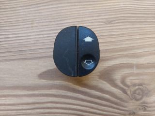 bontott FORD FIESTA V Jobb első Ablakemelő Kapcsoló